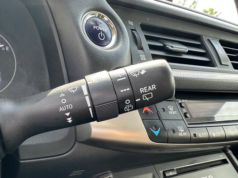 Lexus CT200H 2018 - Imagen 10 de 20