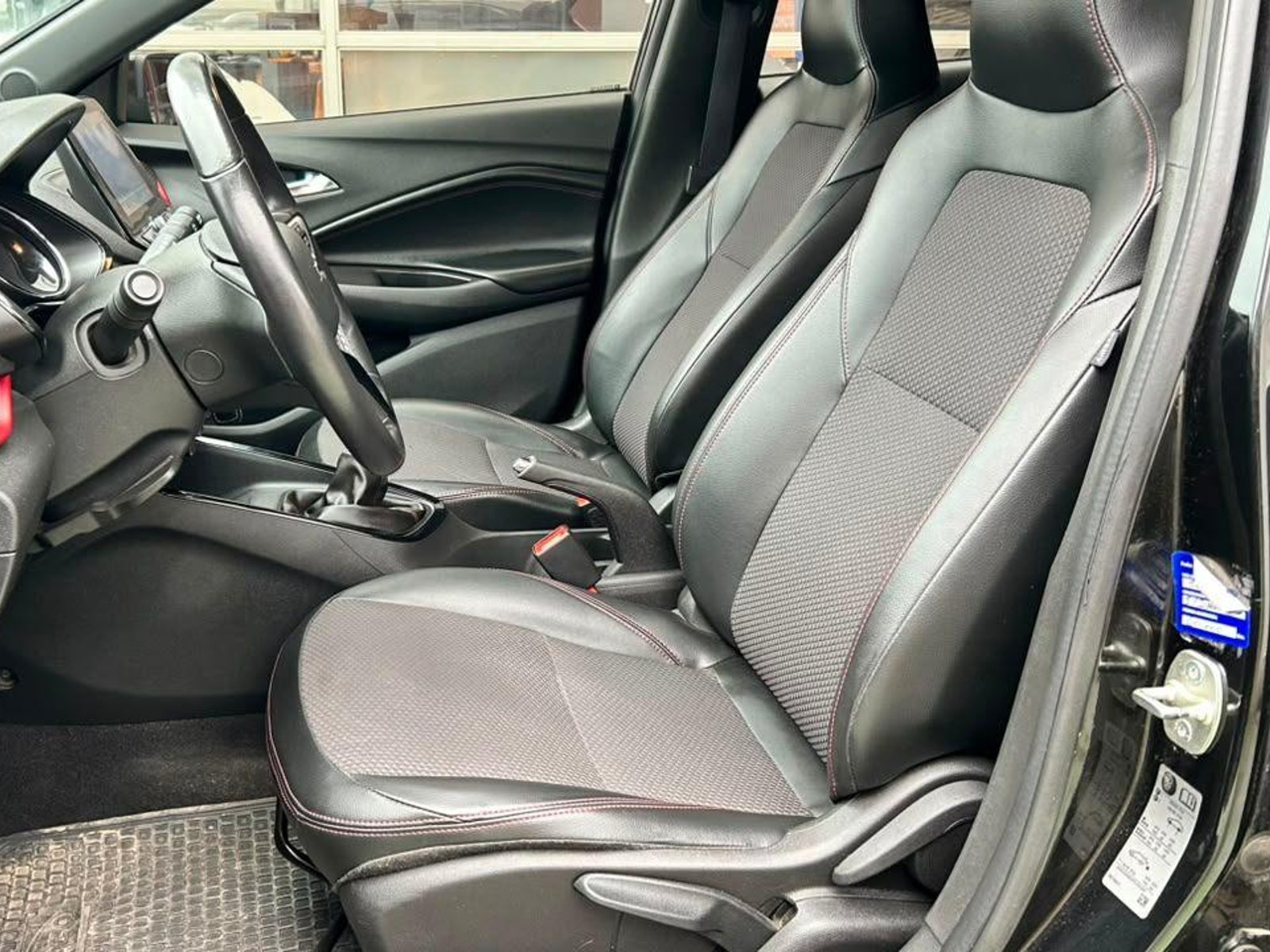 Chevrolet Onix Turbo 2023 - Foto 5 de 20