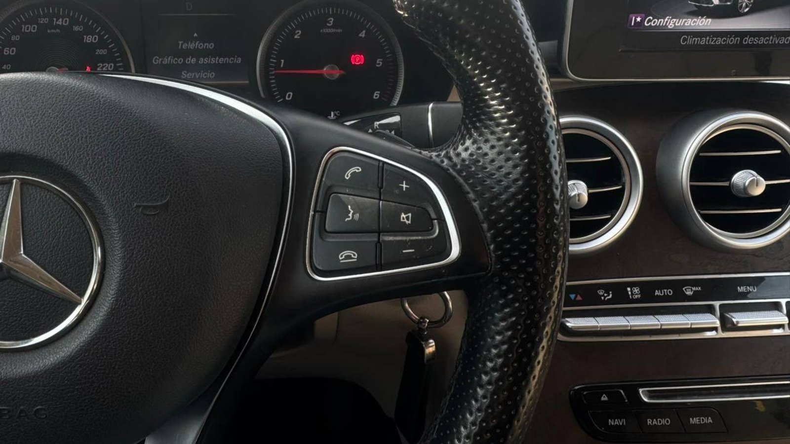 MERCEDES BENZ GLC 220d 2016 - Imagen 14 de 20