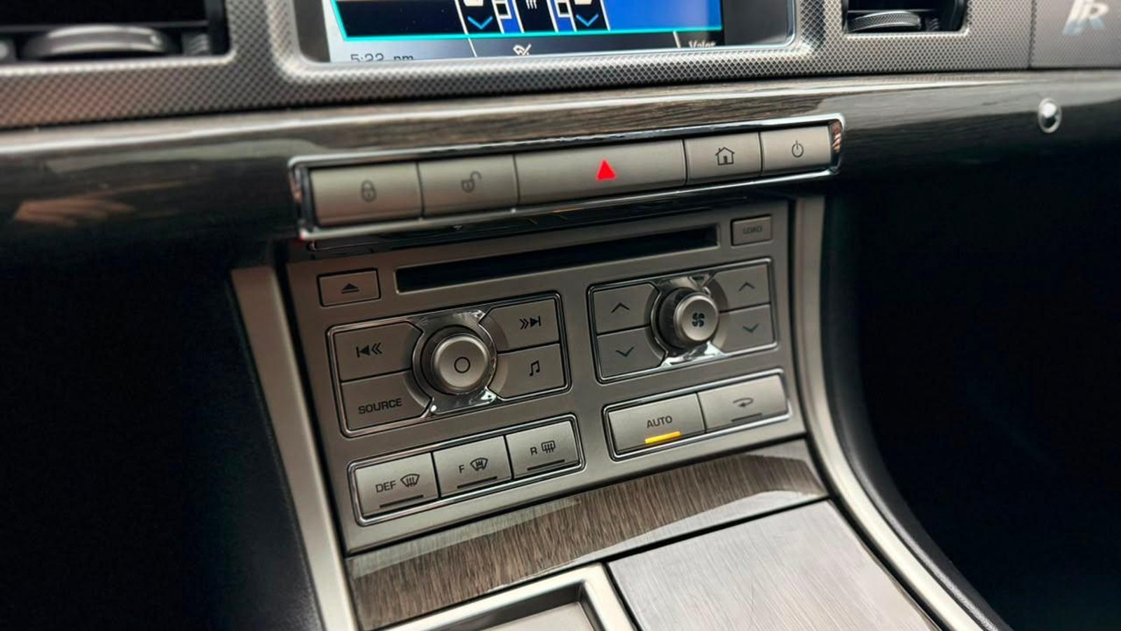 Jaguar XF R 2010 - Imagen 13 de 20