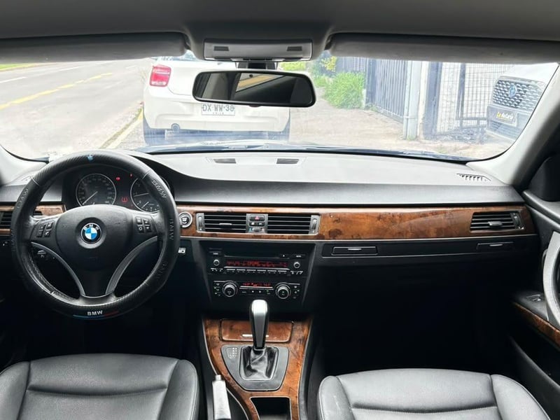 BMW 316I 2012 - Imagen 10 de 19