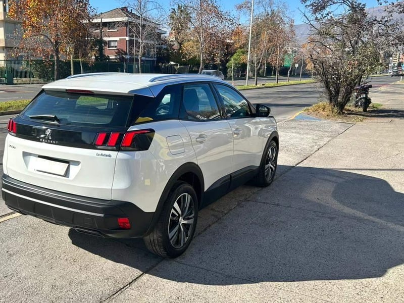 Peugeot 3008 2023 - Imagen 3 de 20