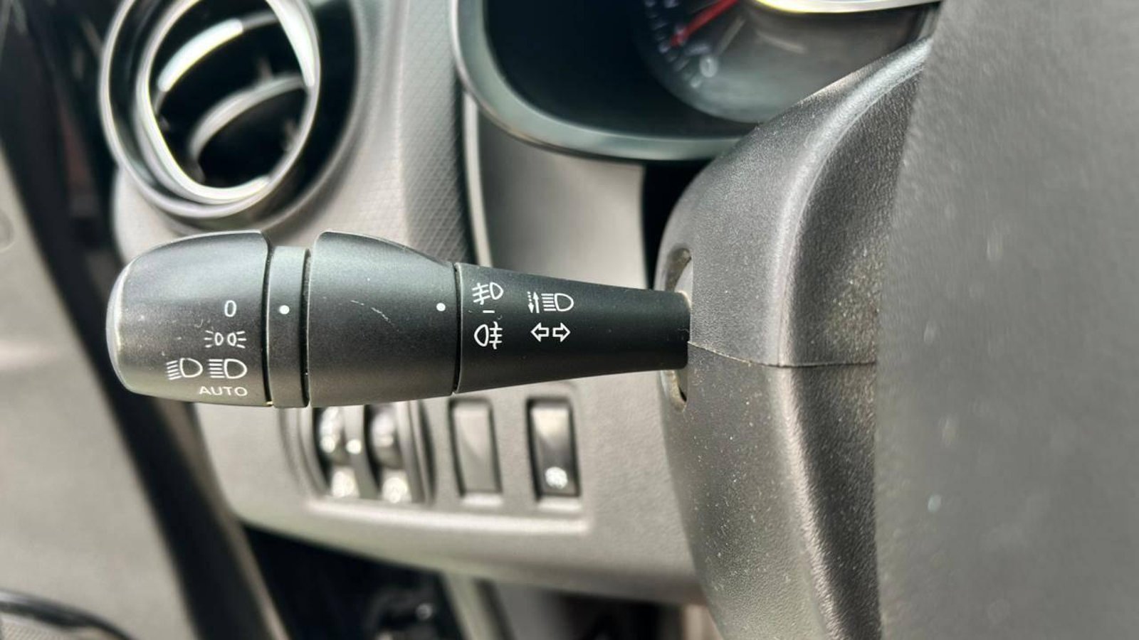Renault Clio 2016 - Imagen 18 de 20