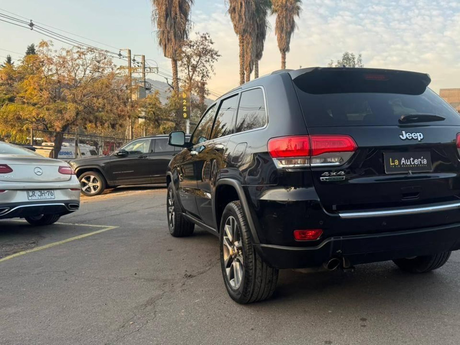 Jeep GRAND CHEROKEE 2019 - Foto 4 de 20