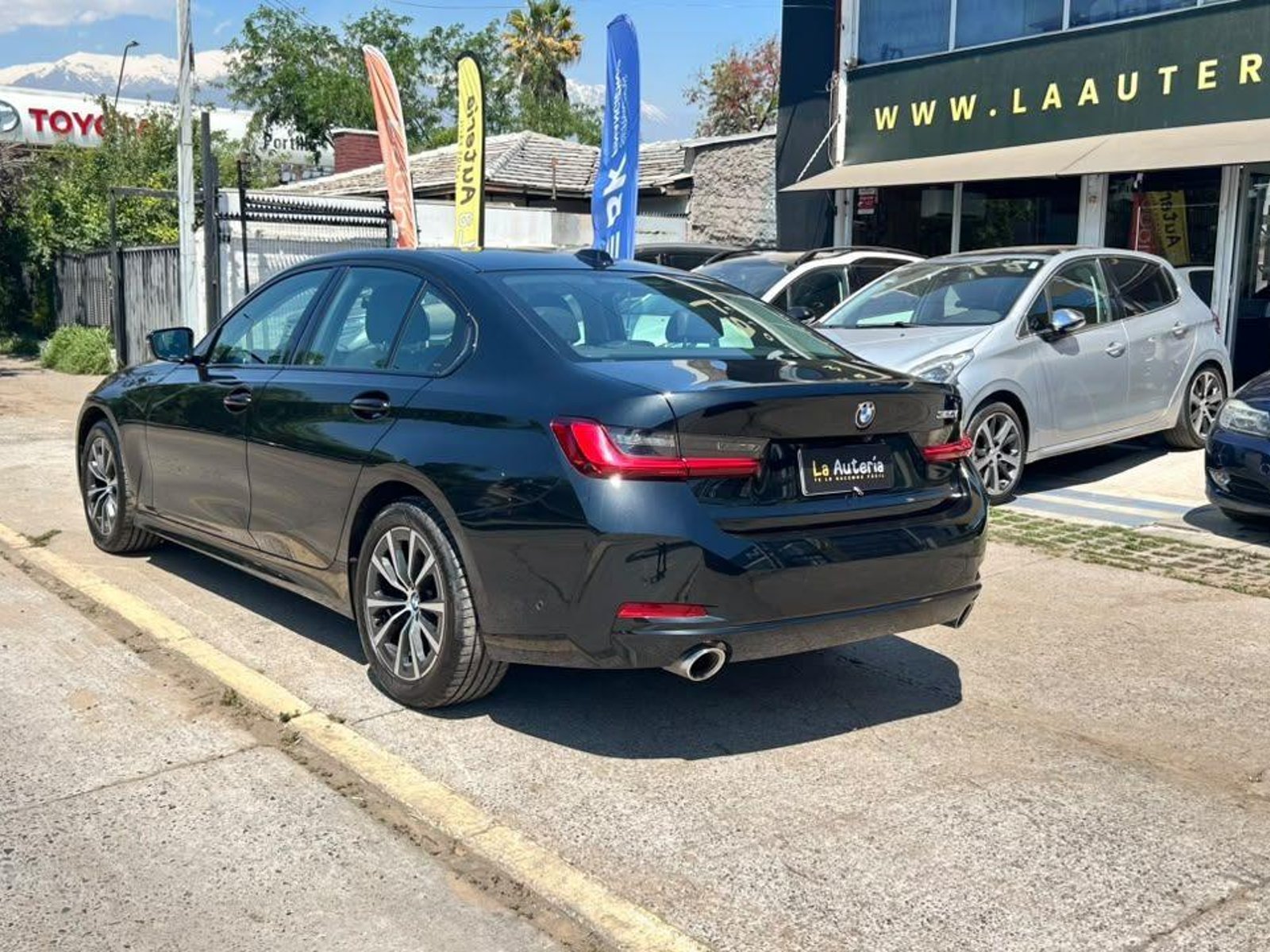 BMW 320I URBAN LCI 2023 - Foto 4 de 20