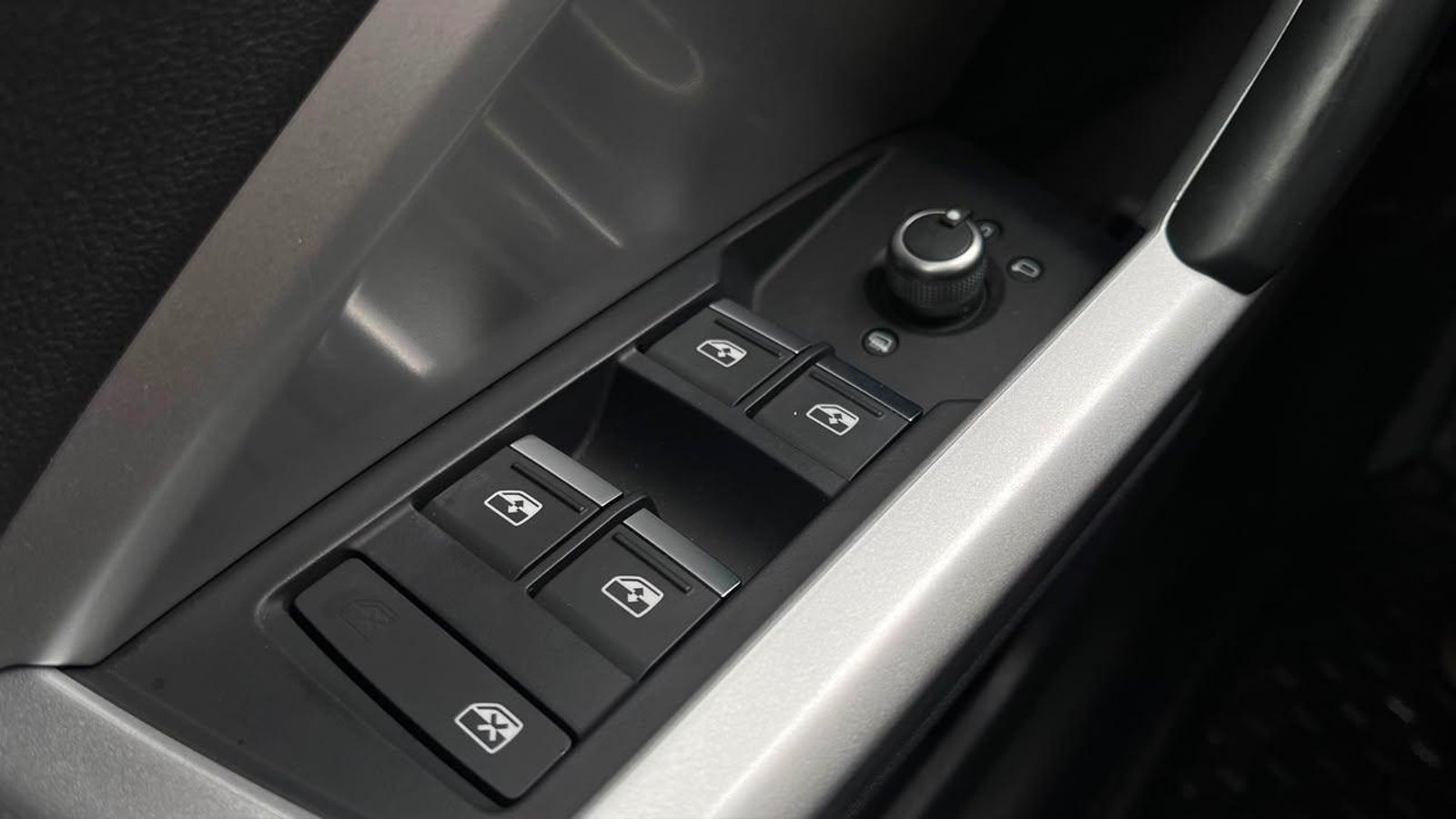 Audi Q3 35 TFSI 1.4 AUT 2024 - Imagen 18 de 18