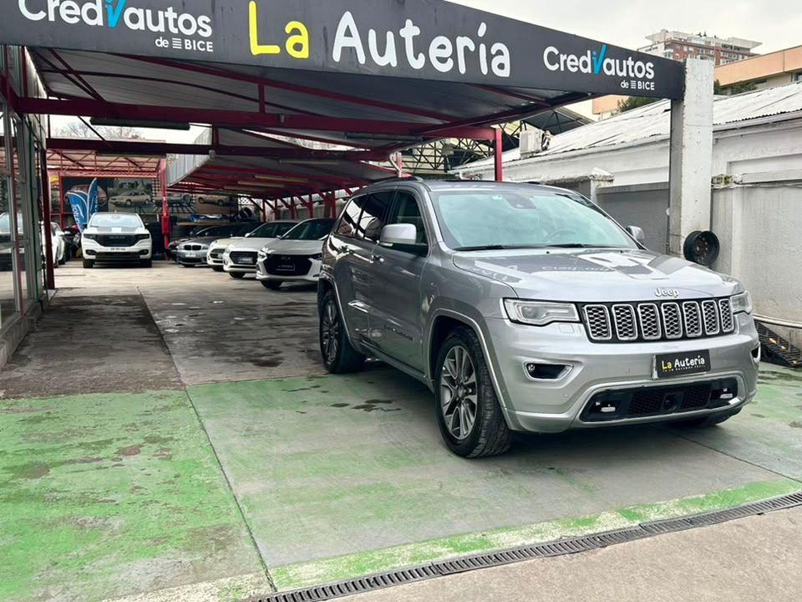 Jeep Grand Cherokee 2018 - Foto 2 de 20