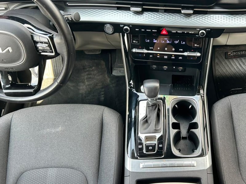 Kia CARNIVAL 2022 - Imagen 15 de 20