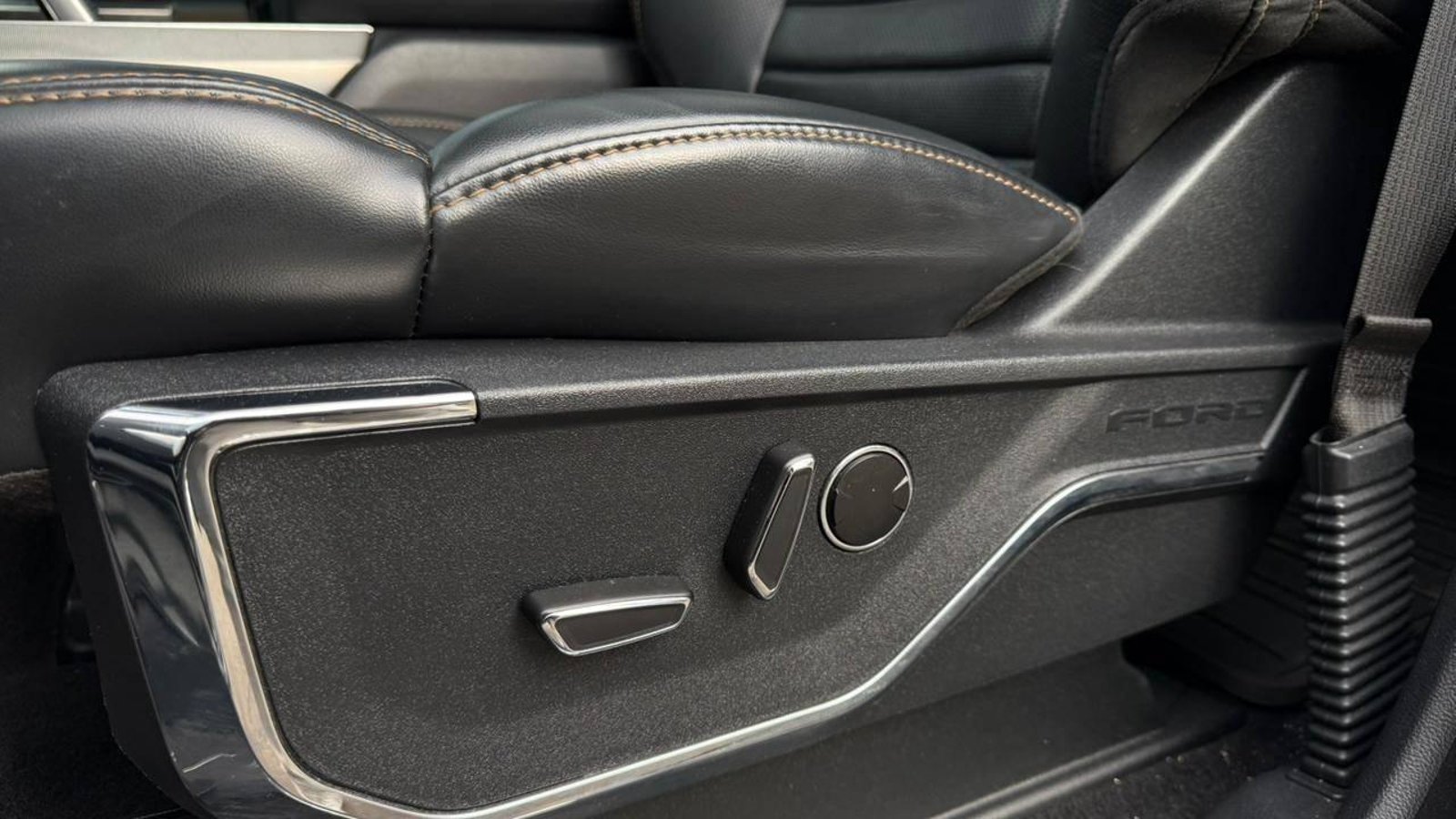 Ford F-150 2024 - Imagen 7 de 20