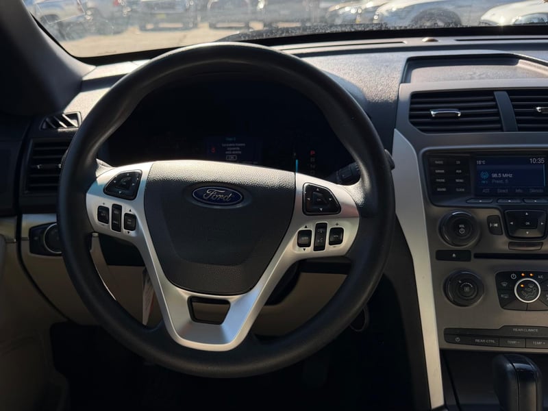 Ford EXPLORER 2015 - Imagen 10 de 20