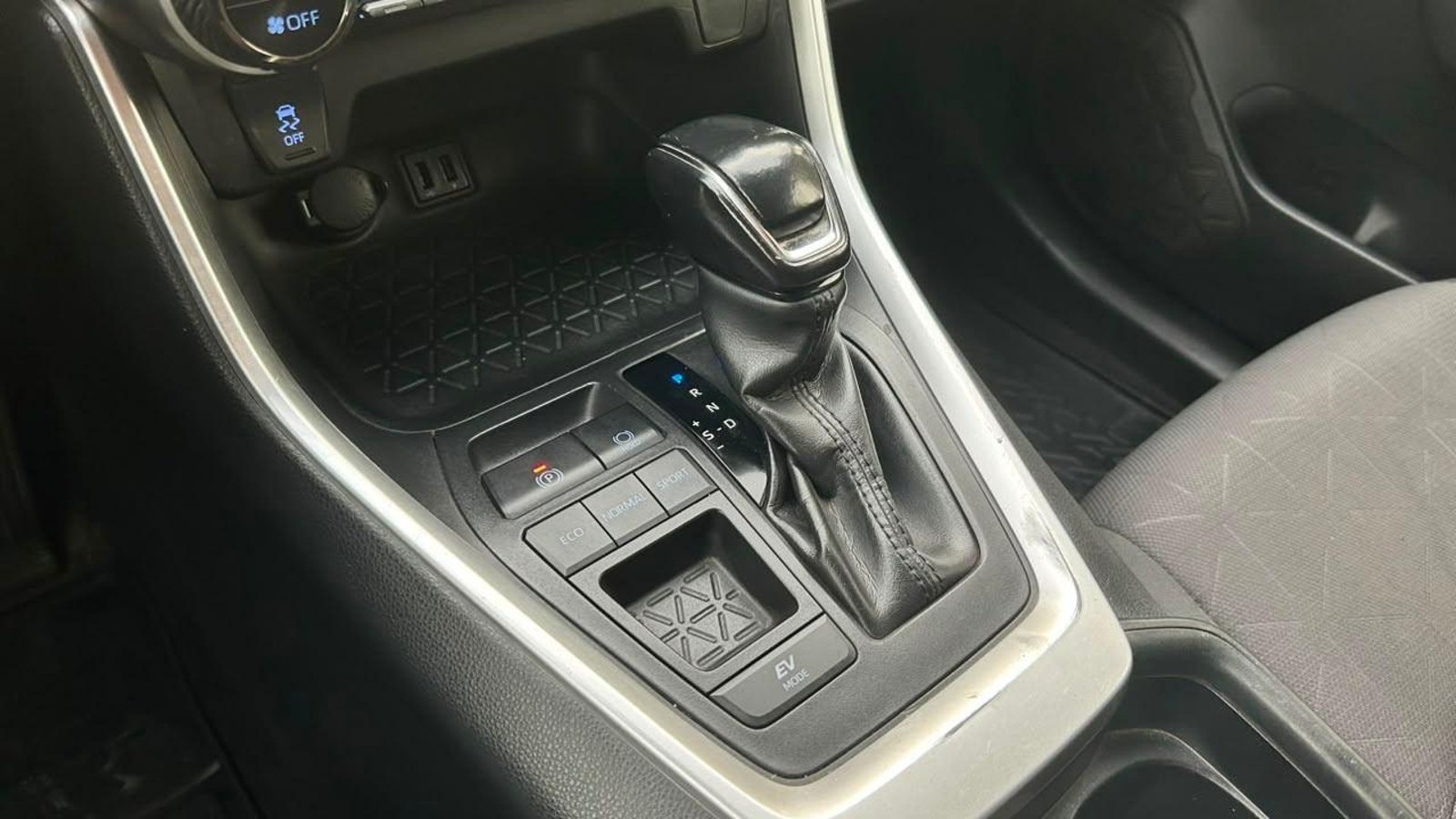 Toyota Rav4 2020 - Imagen 15 de 20