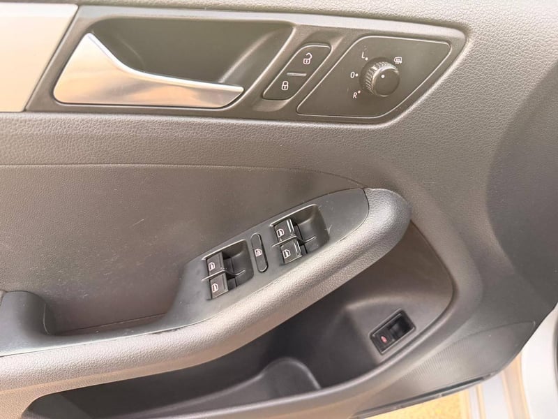 Volkswagen Vento 2012 - Imagen 8 de 17