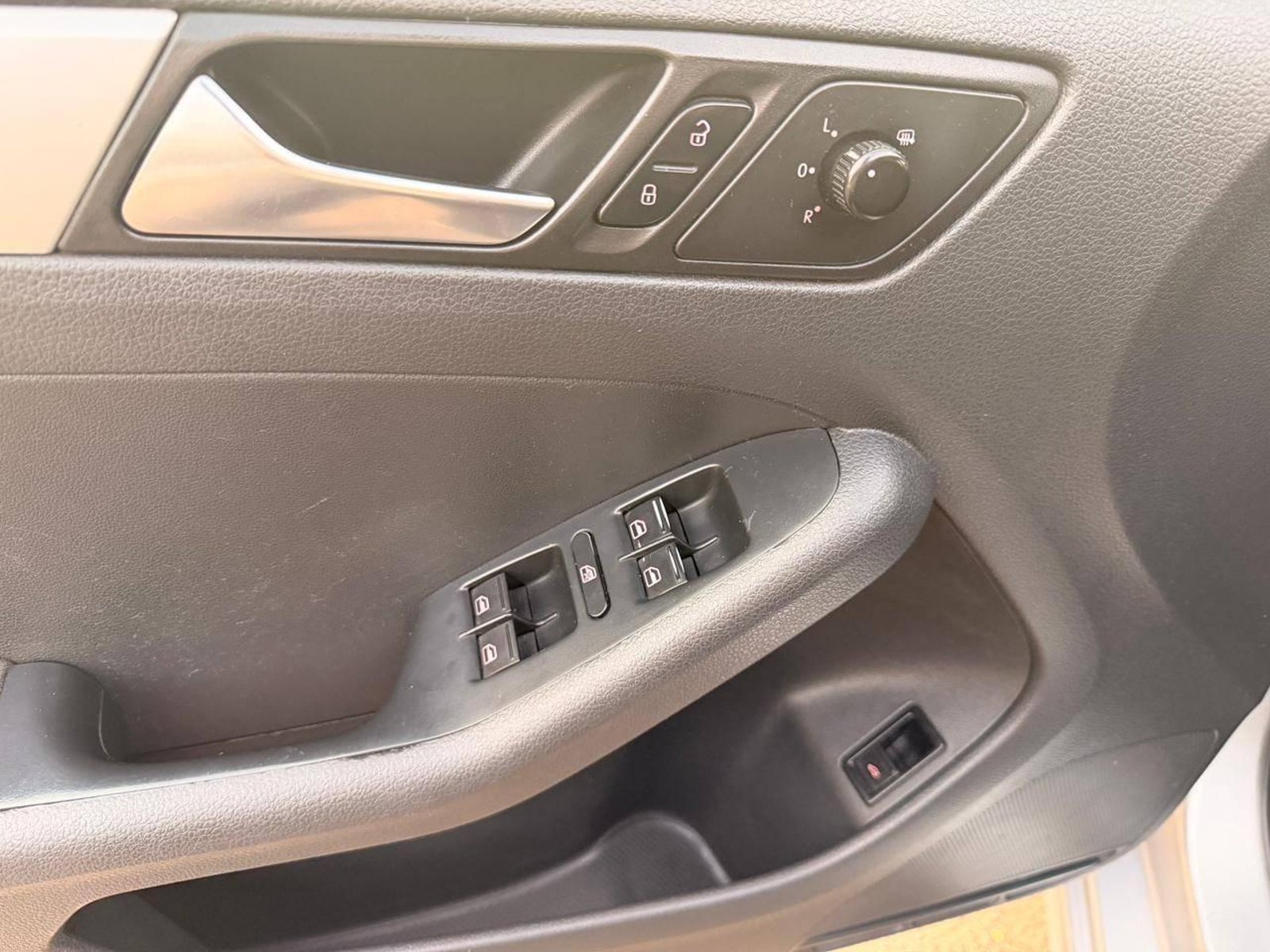 Volkswagen Vento 2012 - Imagen 8 de 17