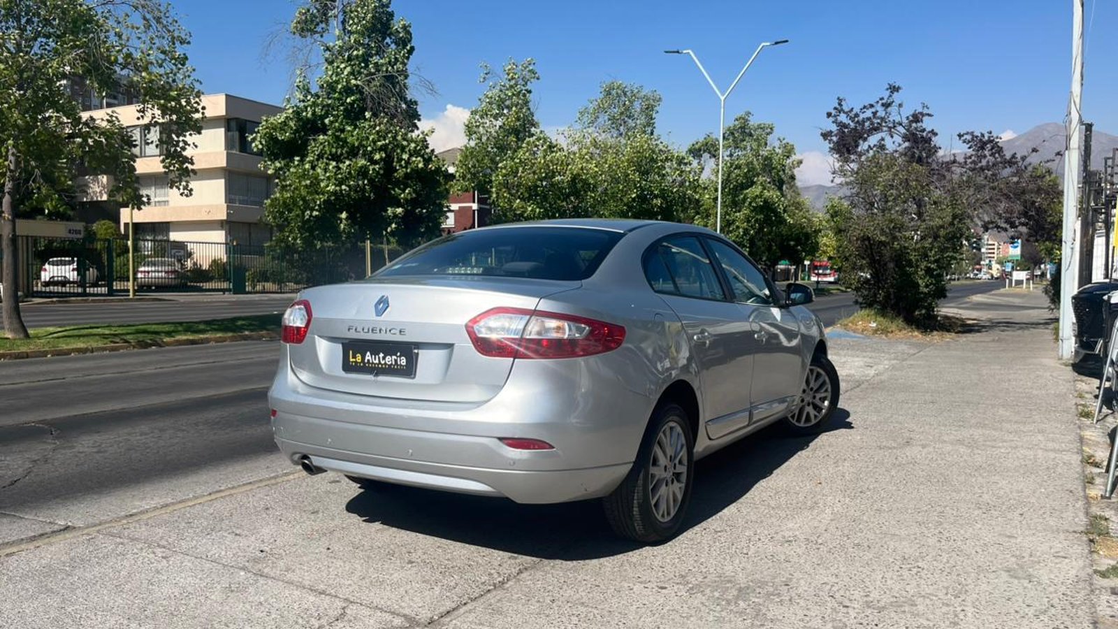 Renault Fluence 2015 - Imagen 3 de 18