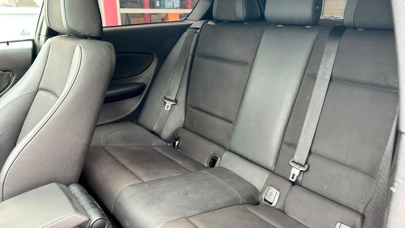 BMW 116I 2012 - Imagen 7 de 20