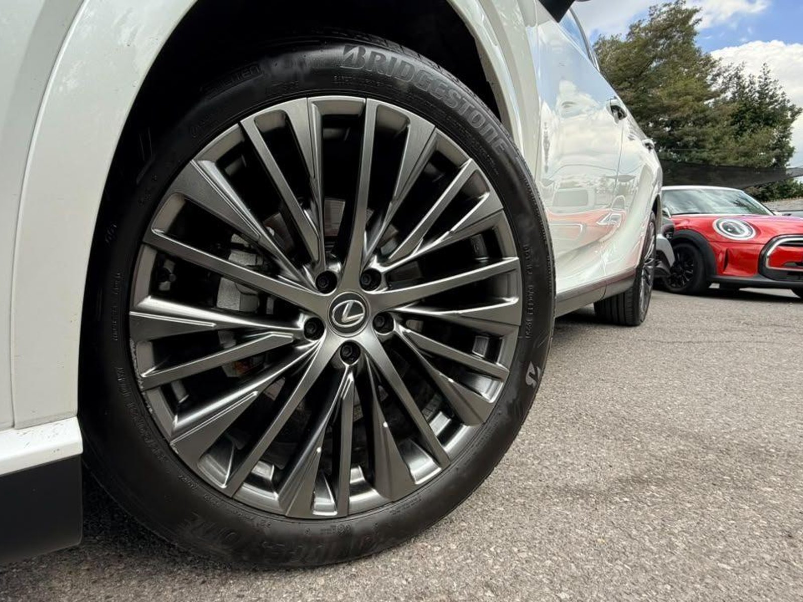 Lexus RX350H 2.5 AWD 2024 - Foto 5 de 20