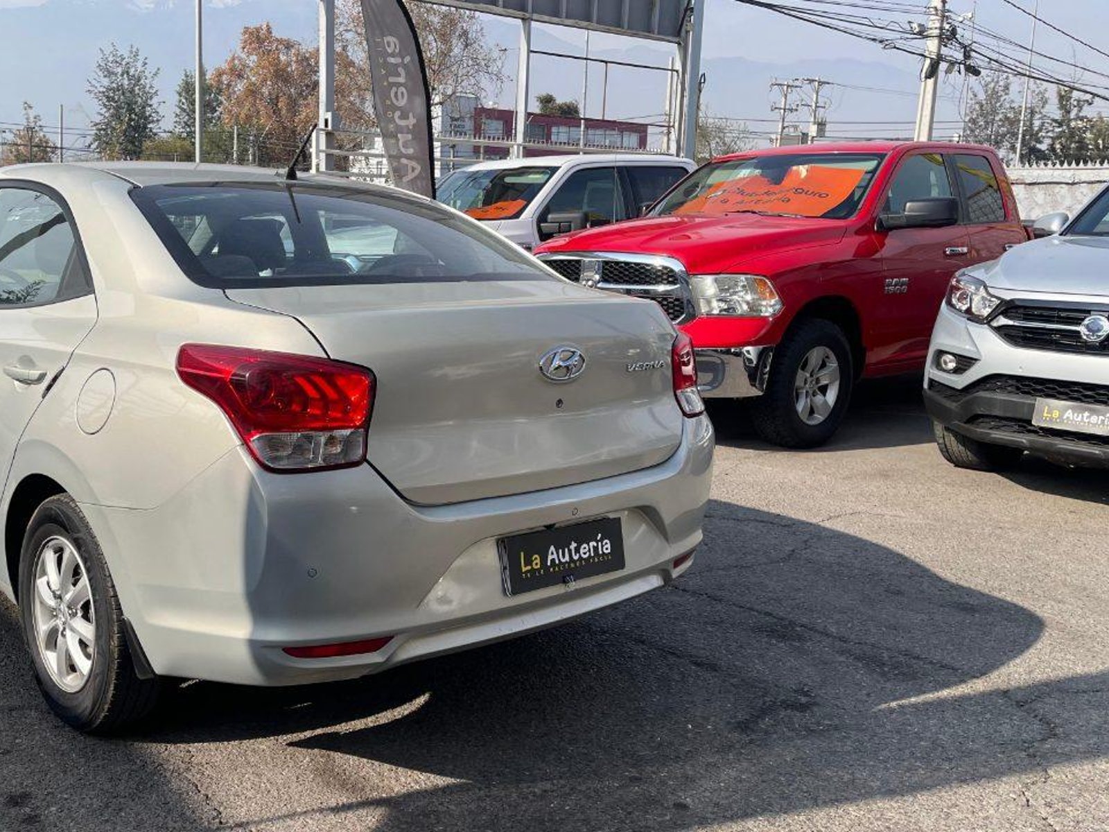 Hyundai VERNA 2020 - Foto 4 de 13