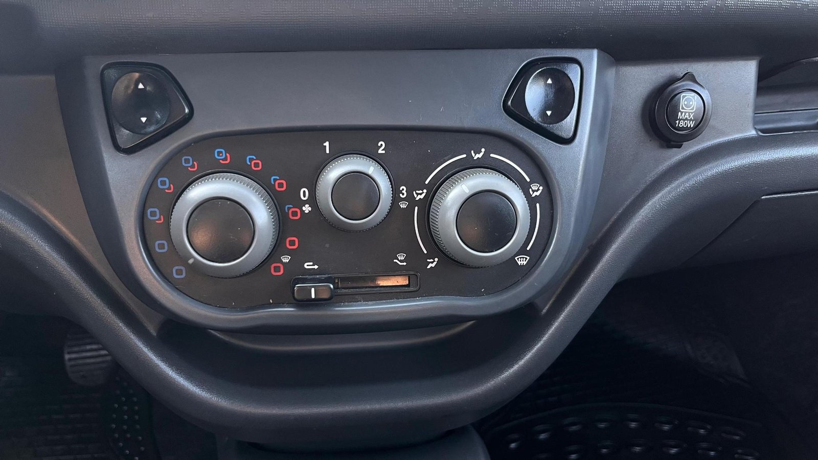 Ram VAN 700 2021 - Imagen 7 de 12