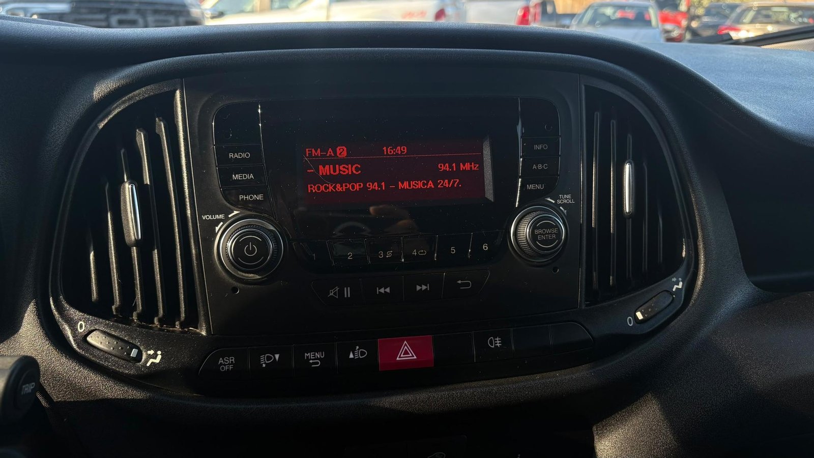 RAM VAN 1000 CARGO 2022 - Imagen 13 de 17