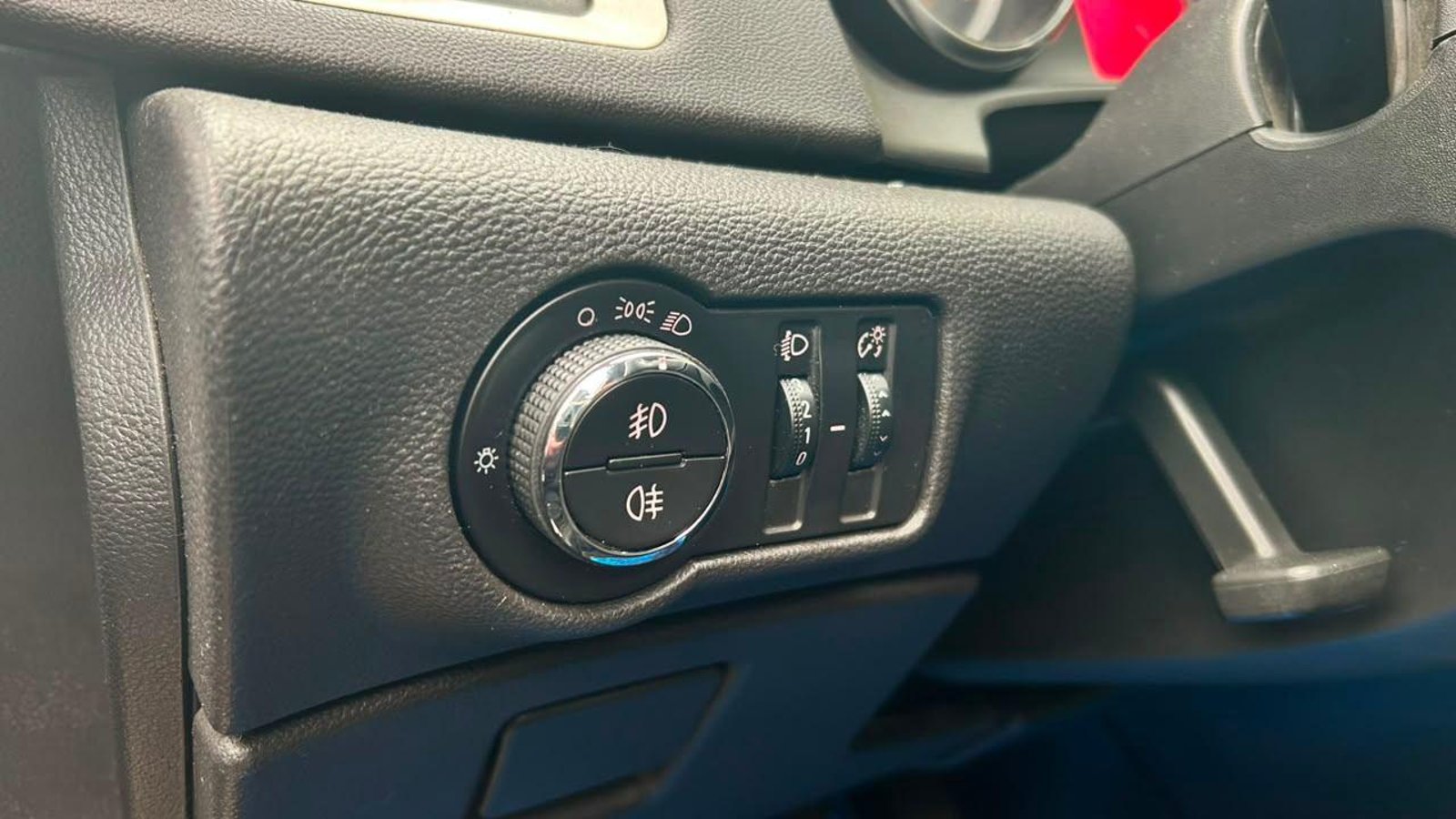 Opel Astra 2013 - Imagen 18 de 19
