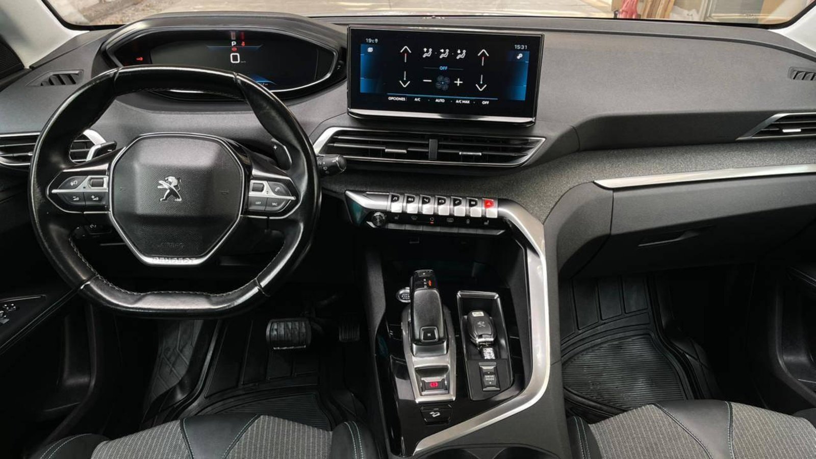 Peugeot 5008 2022 - Imagen 13 de 16