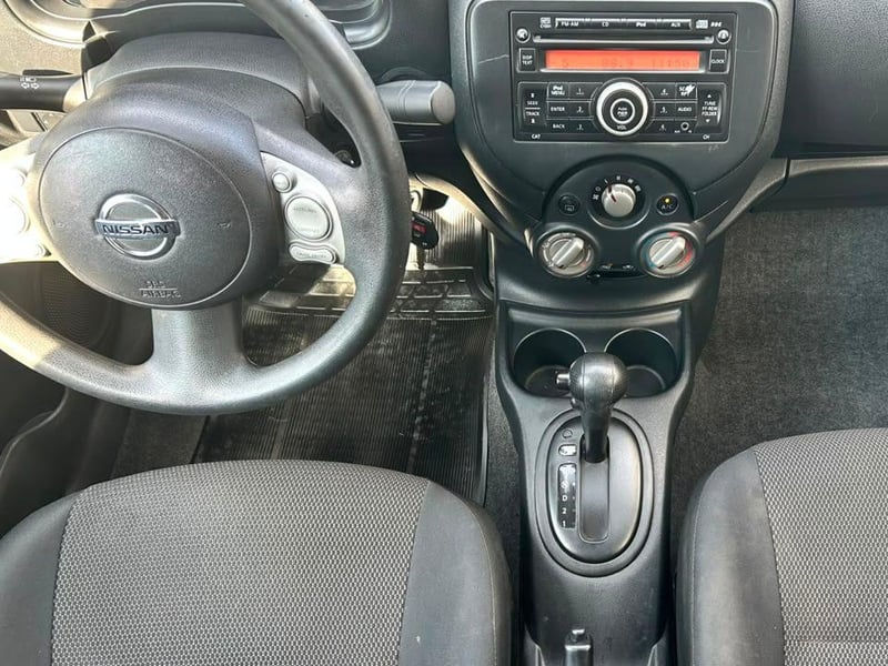 Nissan VERSA SENSE AUT 2013 - Imagen 13 de 20