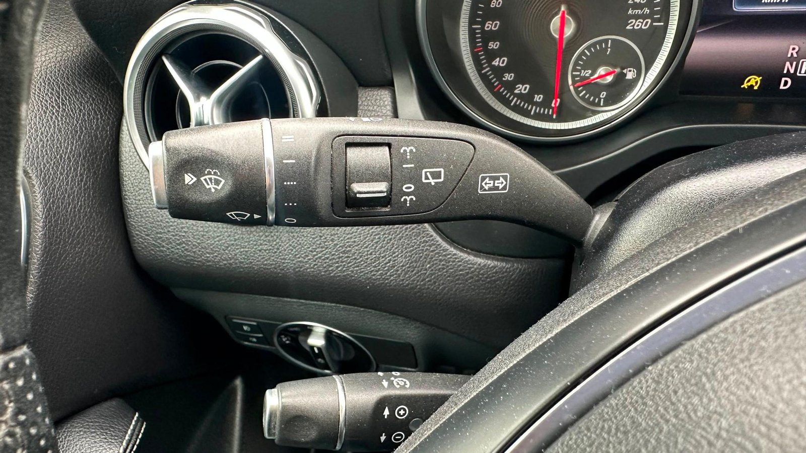 Mercedes-Benz GLA 2019 - Imagen 9 de 20