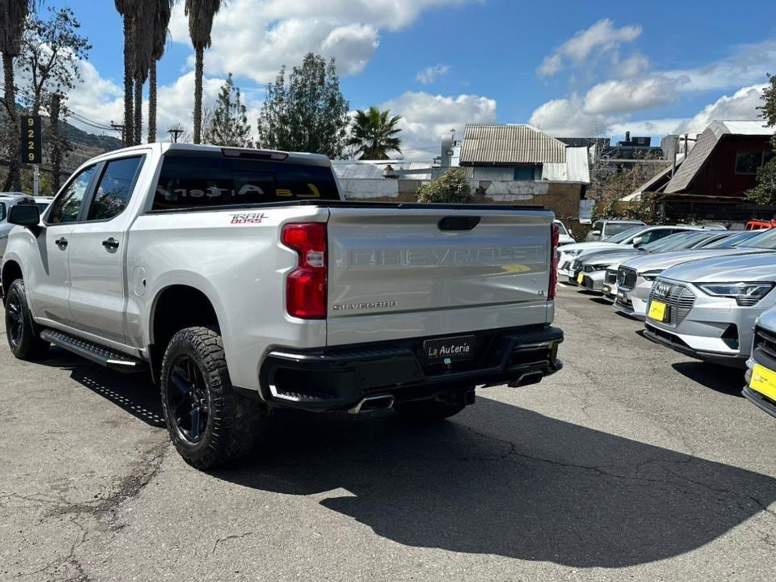 Chevrolet SILVERADO 5.3L DOBLE CAB 4P AT 2021 - Foto 5 de 20