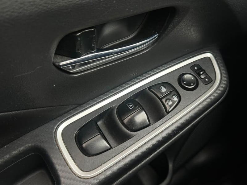 Nissan VERSA 2021 - Imagen 19 de 20