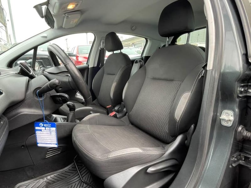 Peugeot 208 2016 - Imagen 5 de 16