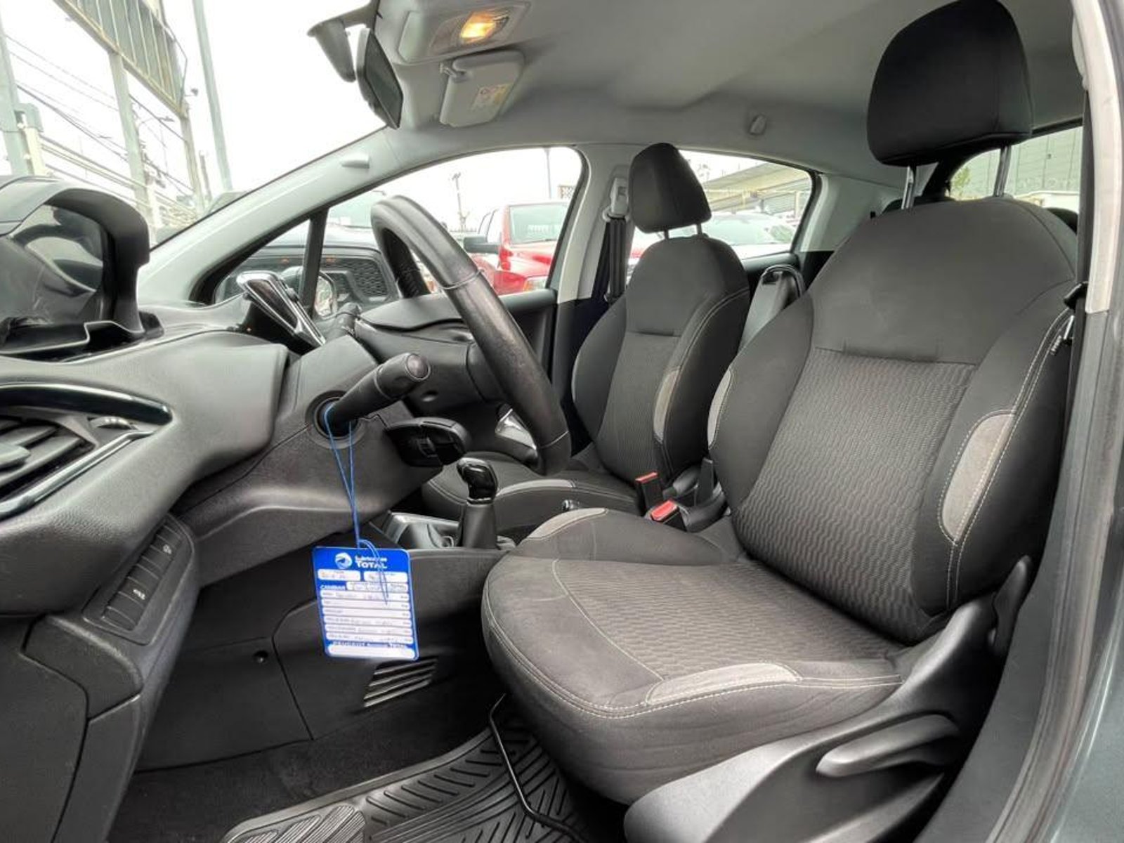 Peugeot 208 2016 - Foto 5 de 16