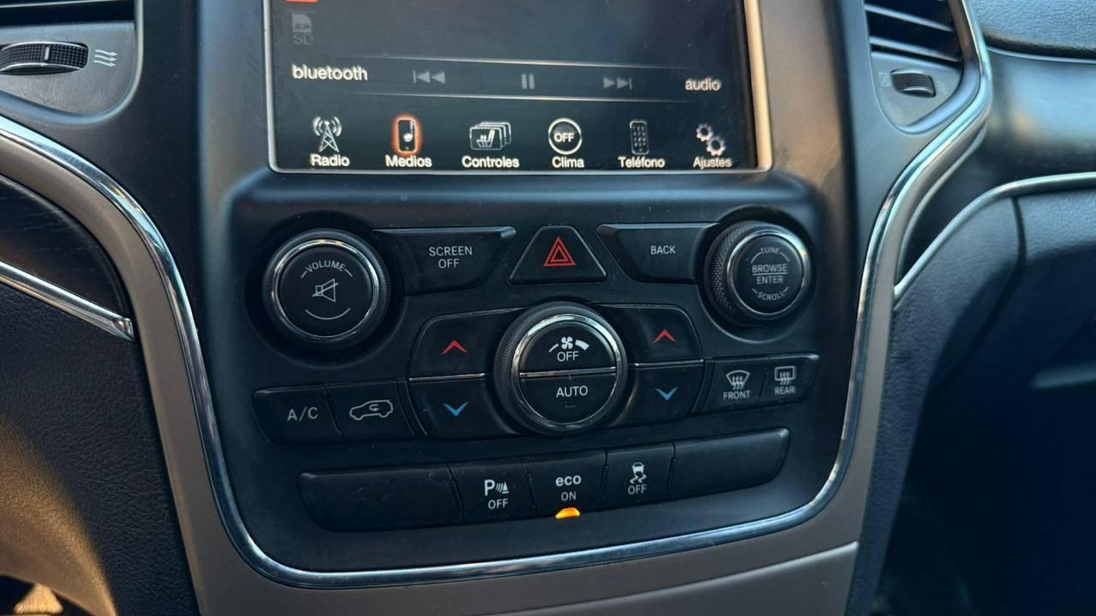 Jeep Grand Cherokee 2014 - Imagen 14 de 20