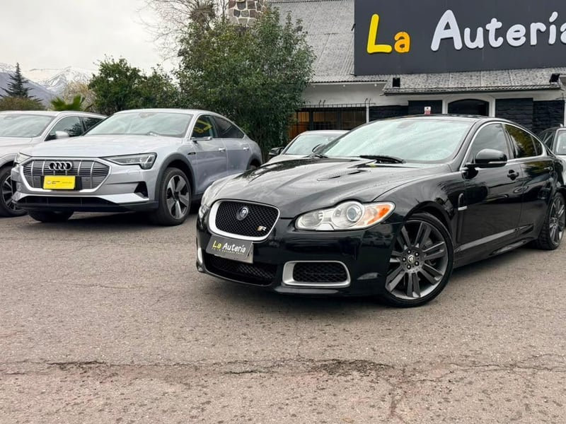 Jaguar XF R 2010
