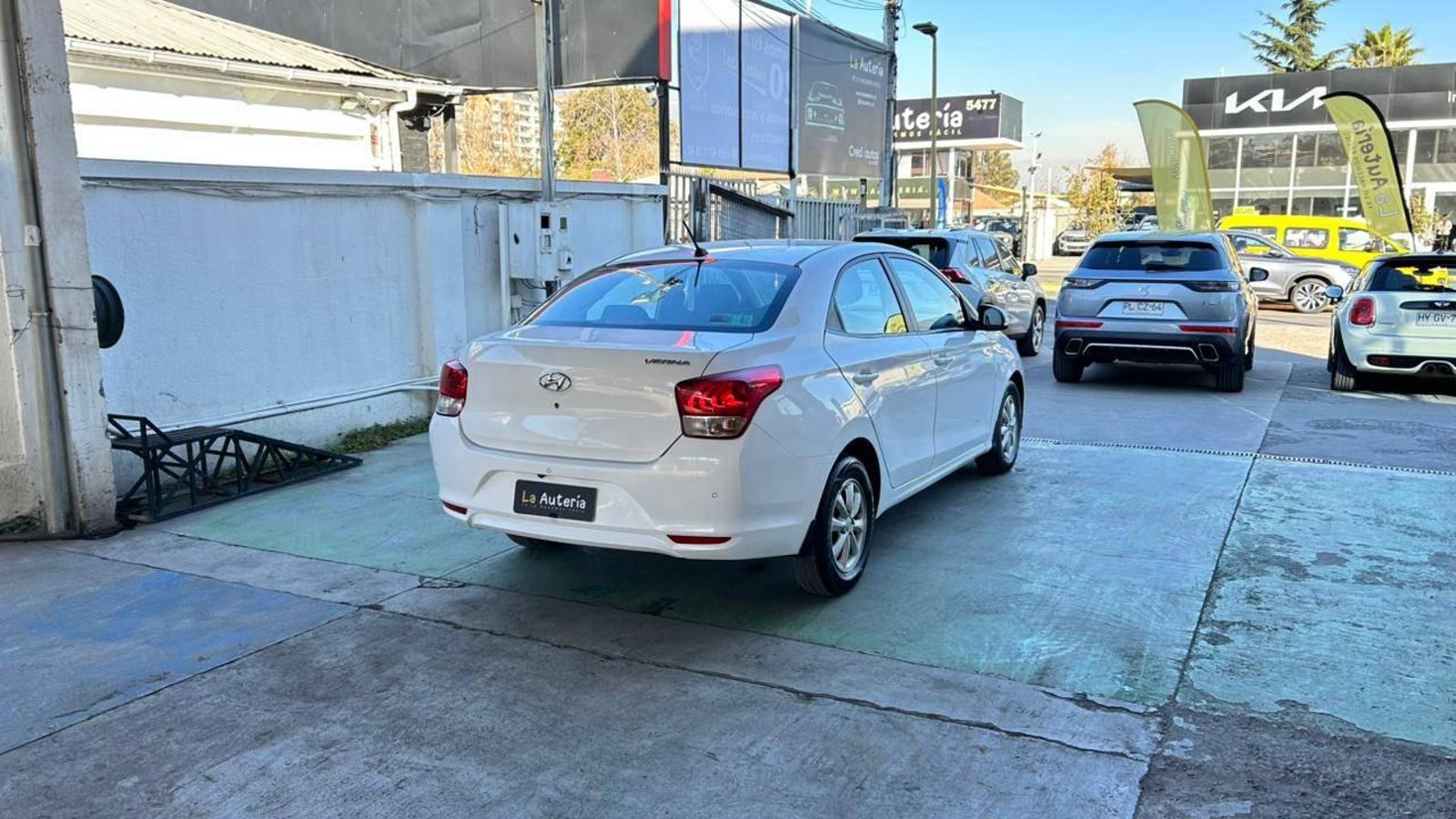 Hyundai Verna 2021 - Imagen 3 de 20