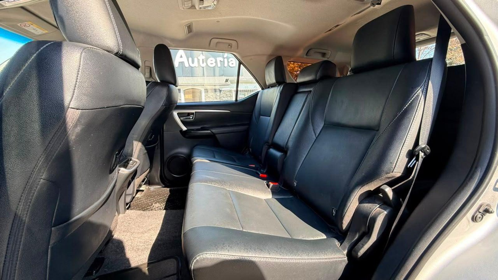 Toyota NEW FORTUNER SRX TDI 4X4 2.8 AUT 2022 - Imagen 6 de 20