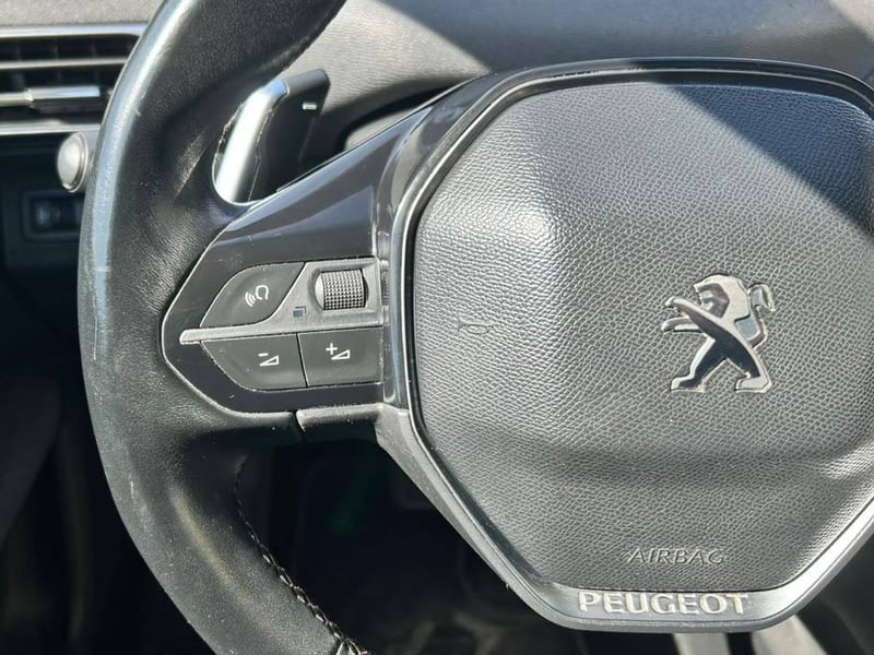 Peugeot 3008 2018 - Imagen 18 de 20