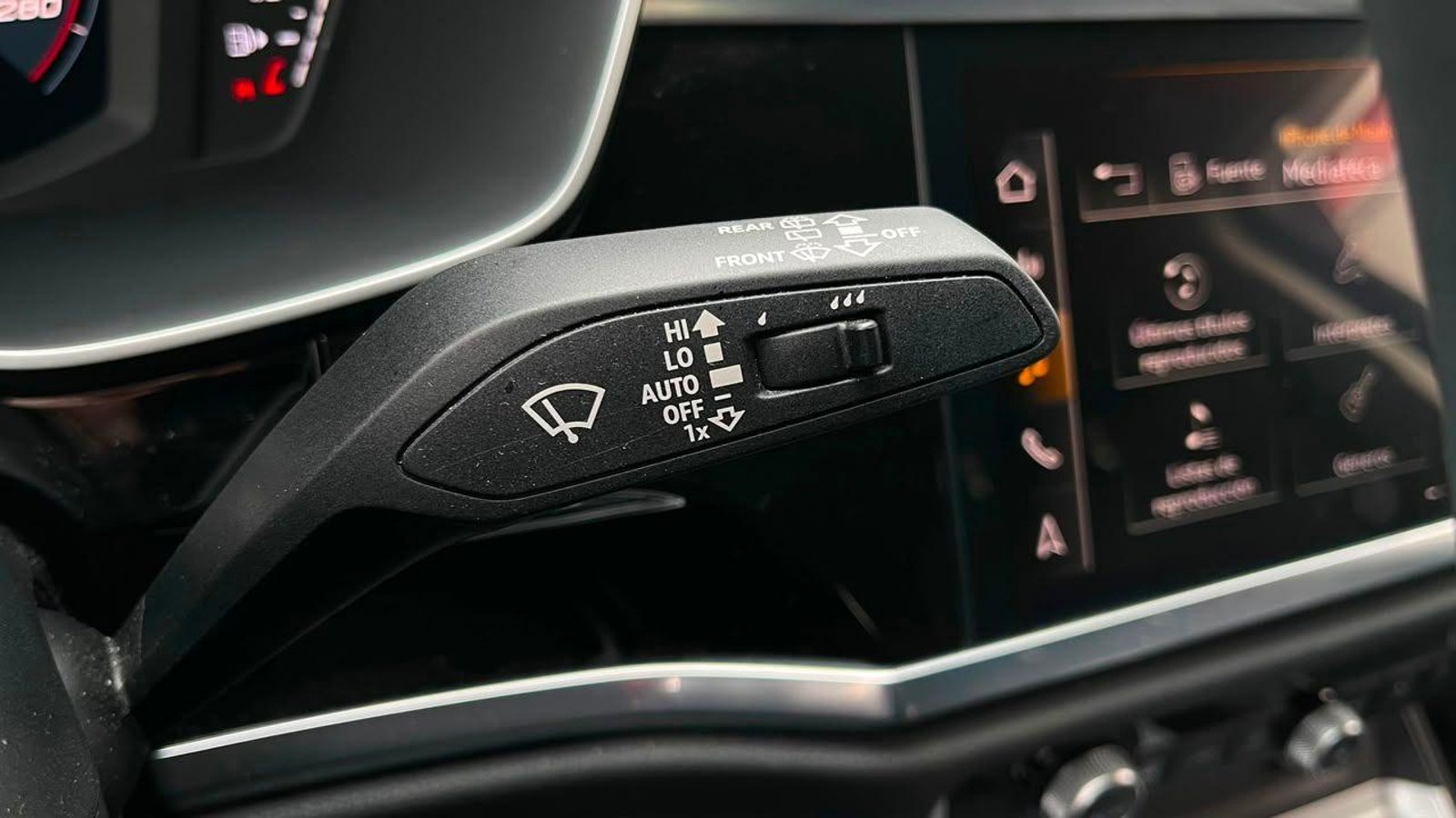 Audi Q3 35 TFSI 1.4 AUT 2024 - Imagen 17 de 18