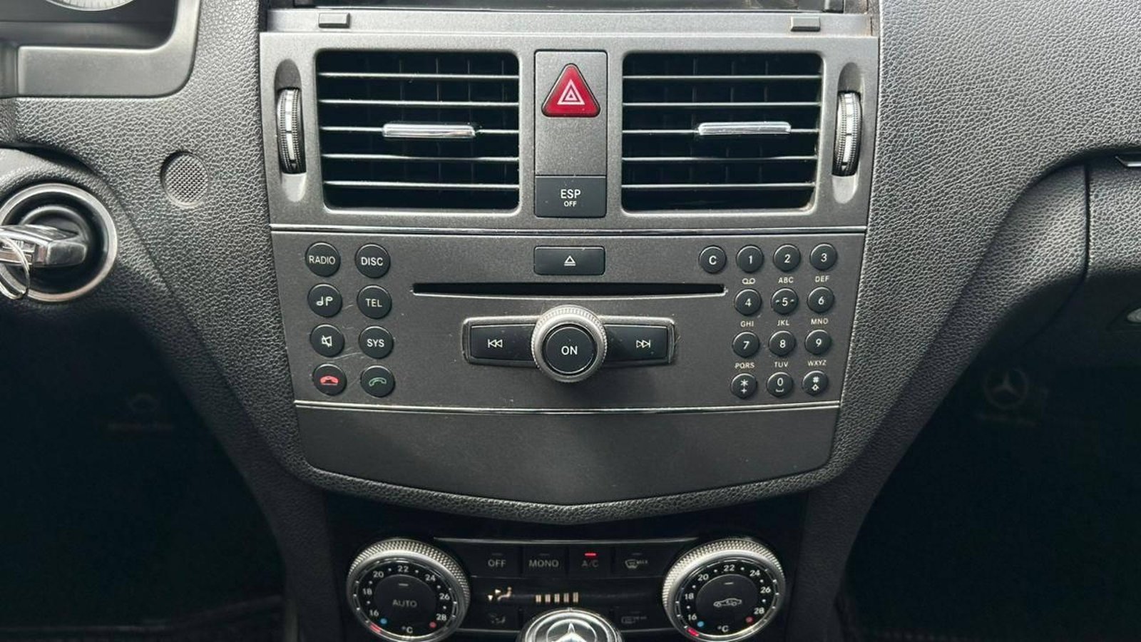Mercedes-Benz C180 2011 - Imagen 12 de 20