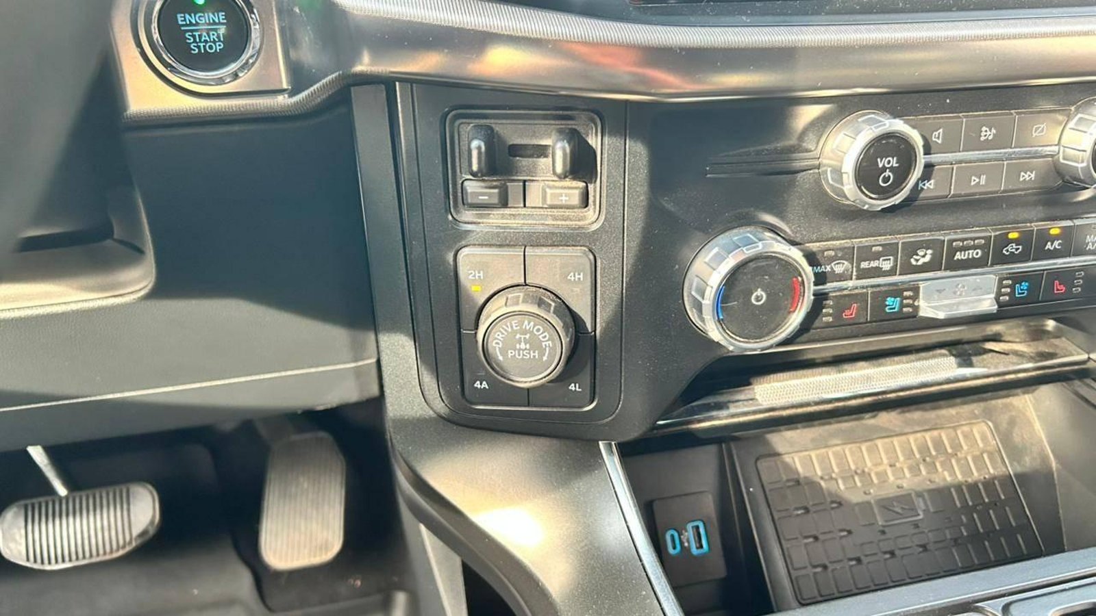 Ford F-150 2024 - Imagen 17 de 20