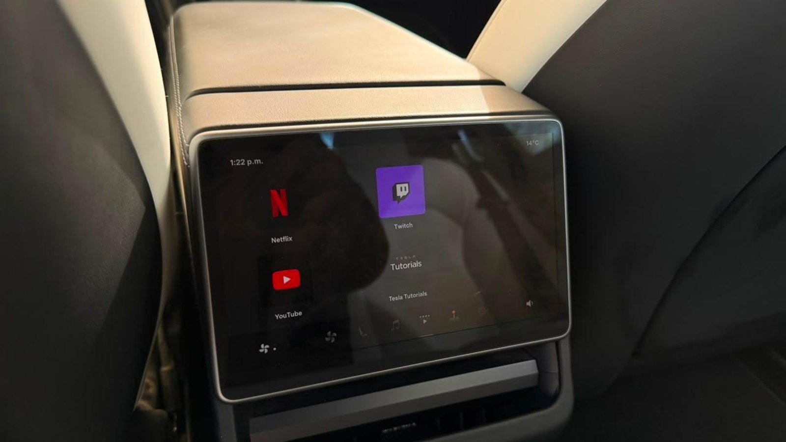 TESLA MODEL 3 STANDARD RANGE AUT 2024 - Imagen 18 de 20