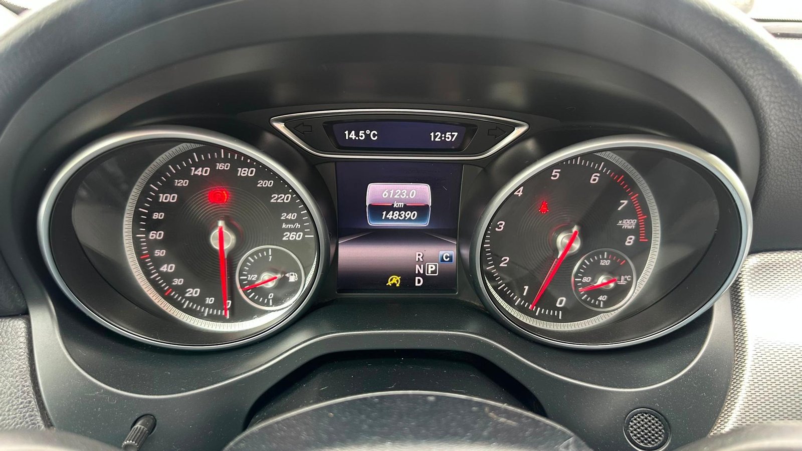 Mercedes-Benz GLA 2019 - Imagen 15 de 20