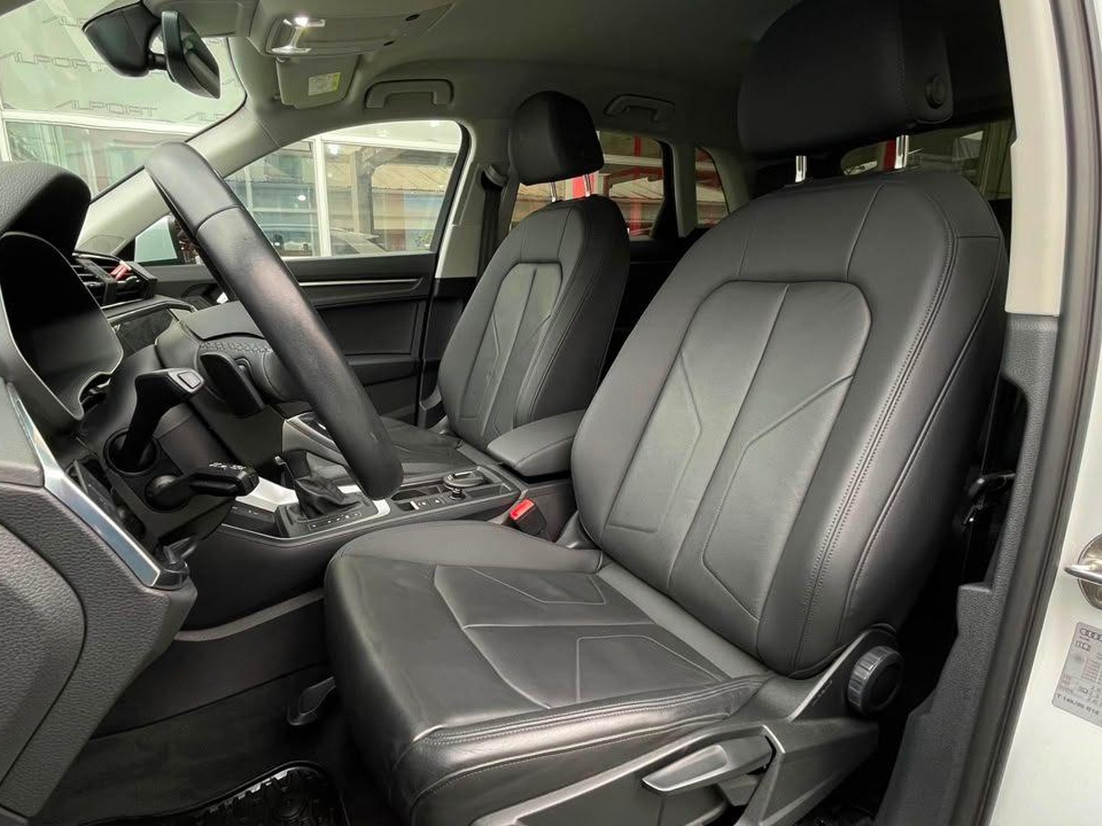 Audi Q3 35 TFSI 1.4 AUT 2024 - Foto 5 de 18