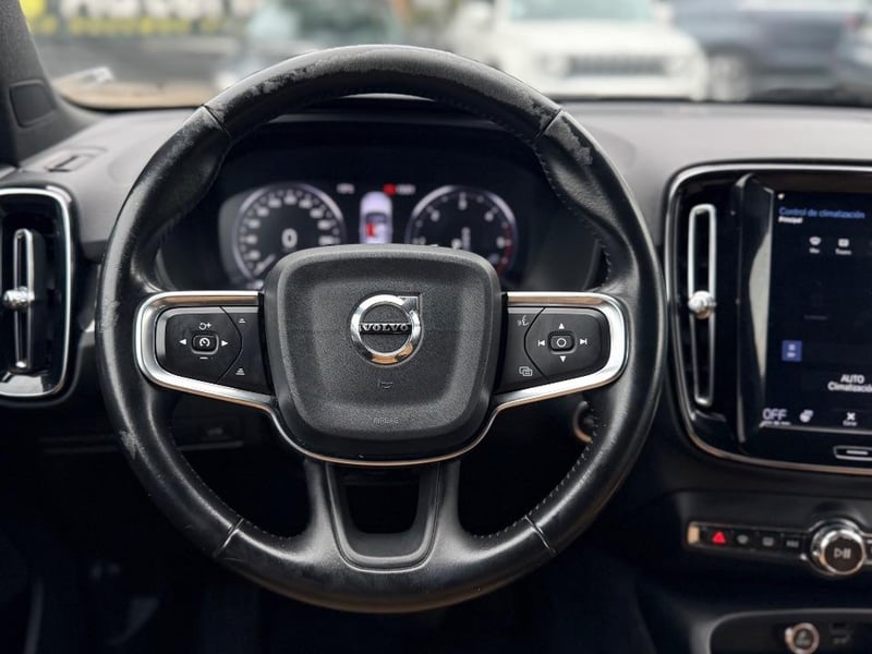 Volvo XC40 2021 - Imagen 8 de 20