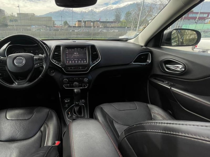 Jeep CHEROKEE 2019 - Imagen 14 de 18