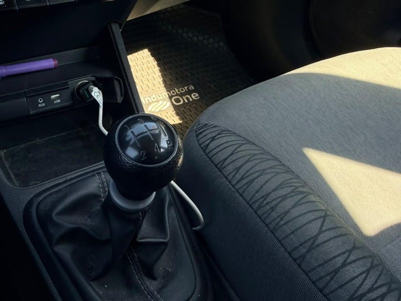 Kia SOLUTO 2025 - Imagen 13 de 18