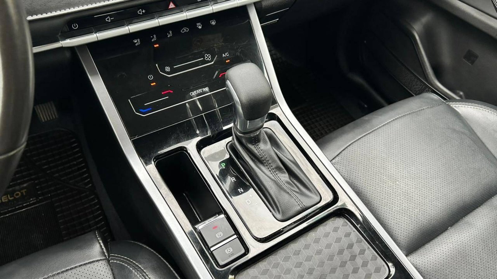 Chery TIGGO 3 PRO 2023 - Imagen 14 de 20
