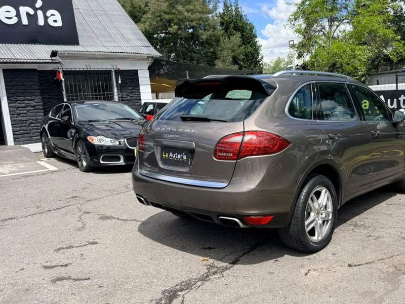 Porsche CAYENNE 2014 - Imagen 4 de 20