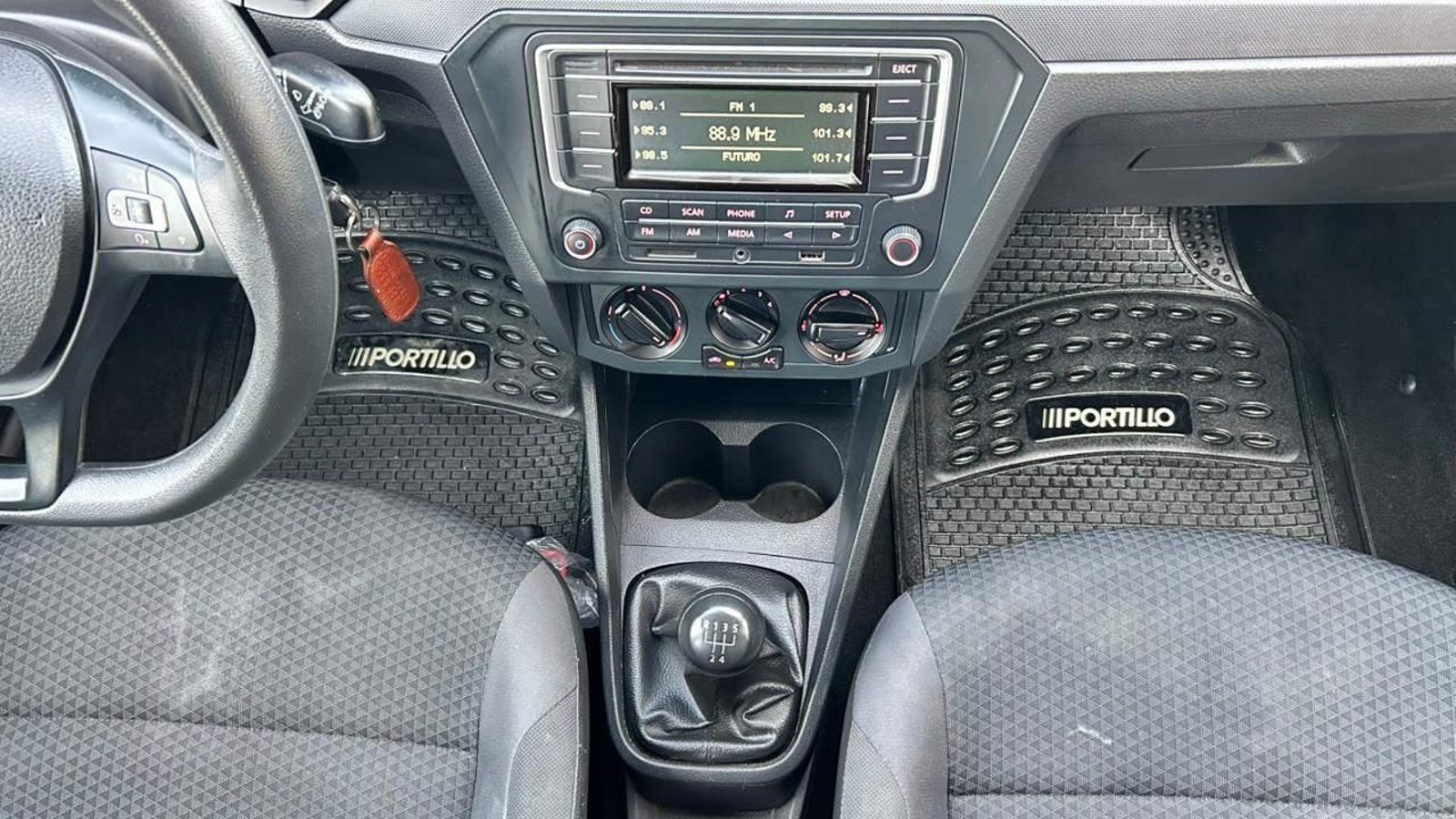 Volkswagen Gol 2021 - Imagen 13 de 20