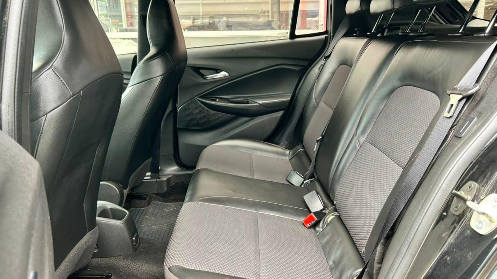 Chevrolet Onix Turbo 2023 - Imagen 6 de 20