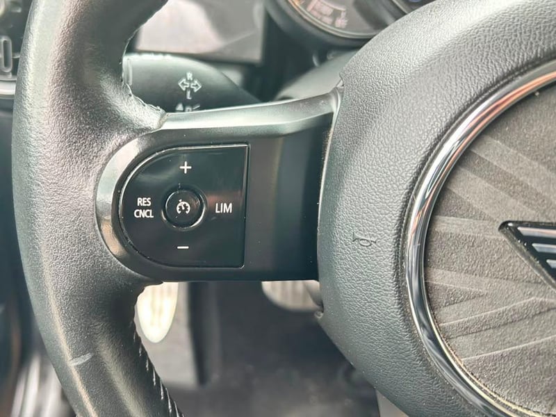 Mini Cooper F56 2023 - Imagen 16 de 20